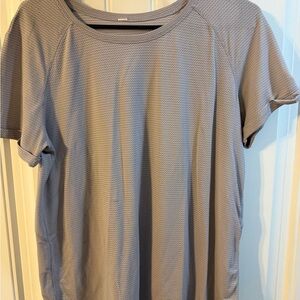 lululemon athletica Gray Short Sleeve Tee